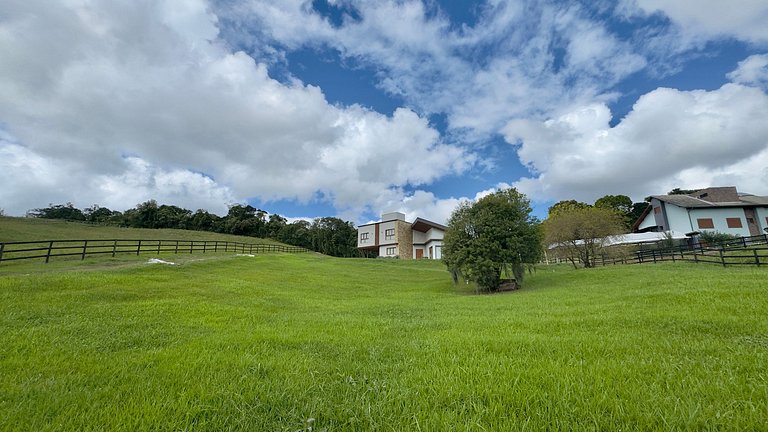 Refúgio Exclusivo | 4 Suítes em Rancho Queimado