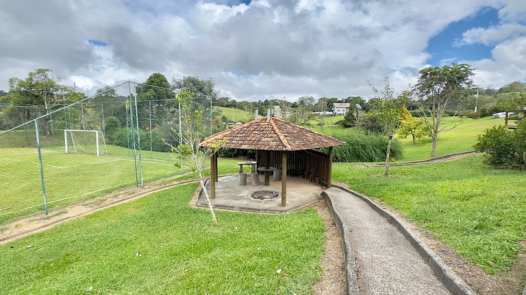 Refúgio Exclusivo | 4 Suítes em Rancho Queimado