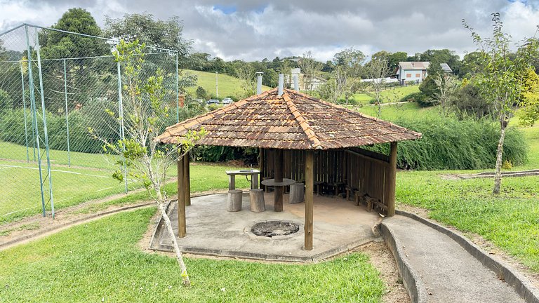 Refúgio Exclusivo | 4 Suítes em Rancho Queimado