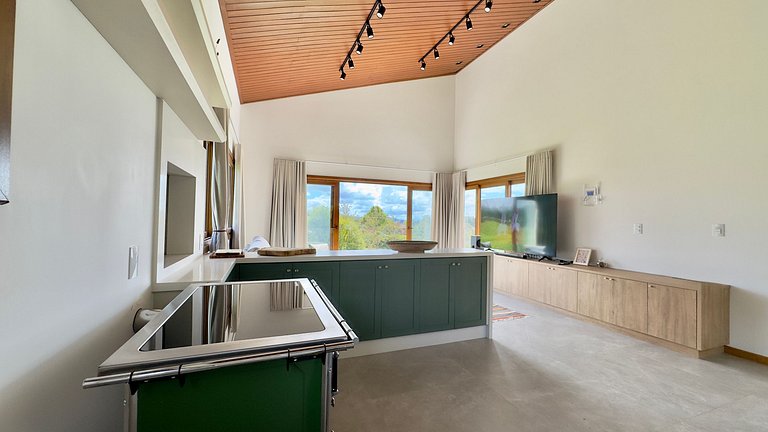 Refúgio Exclusivo | 4 Suítes em Rancho Queimado