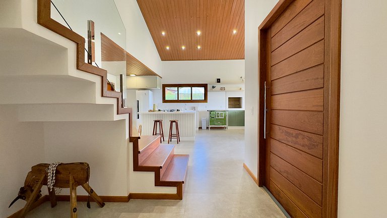 Refúgio Exclusivo | 4 Suítes em Rancho Queimado